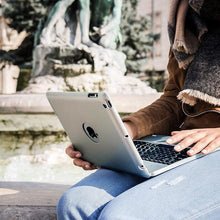 Laden Sie das Bild in den Galerie-Viewer, Bluetooth Tastatur mit Abdeckung für iPadmini4