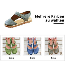 Laden Sie das Bild in den Galerie-Viewer, Vintage &amp; Weiche  Klett Mary Jane Sandalen