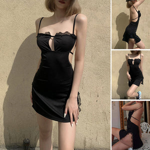 SCHWARZES KLEID