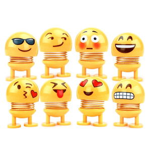 Autodekoration Kopfschüttelnde Emoji Puppe